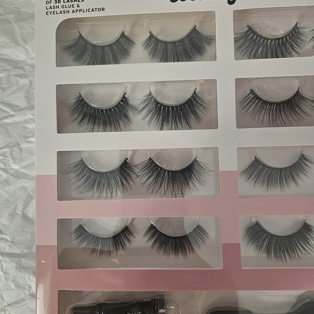New, Intense Lashes Set Kit 8 pieces - Picture 2 of 5